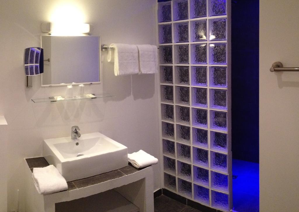 Holzer II Hotel Porto-Vecchio  Cameră foto